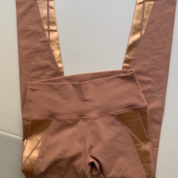 ALO Yoga Pants - Alo yoga leggings